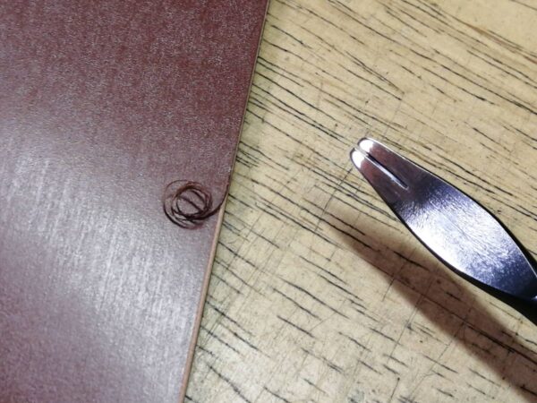 内側素材とヘリ落とし工具