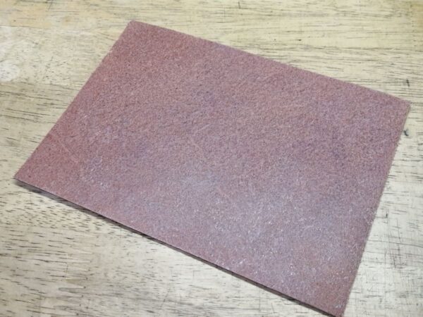 床面を溶剤で毛羽立ちを抑え、スムースに仕上げた状態